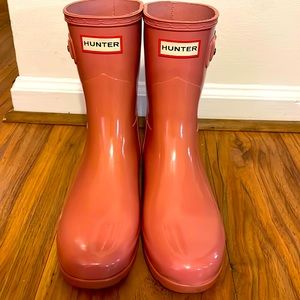 Hunter original short water proof rain boot in pink size 7